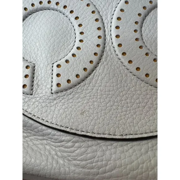 COACH White Leather Shoulder Bag 16485 w/ tag, tassel & charm EUC - Picture 4 of 11